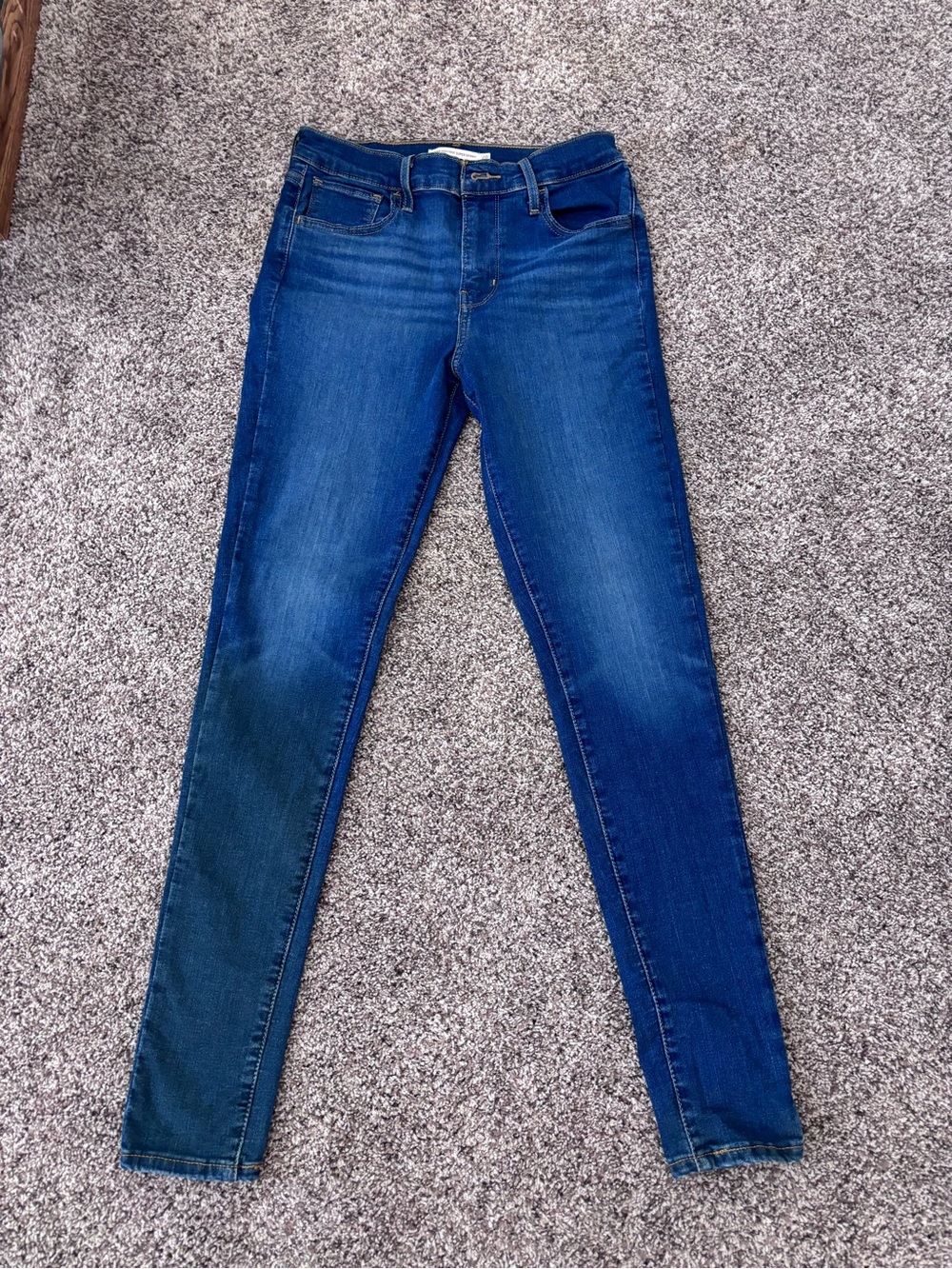 Levi's Women's Blue Skinny Jeans - Deep Indigo Wash